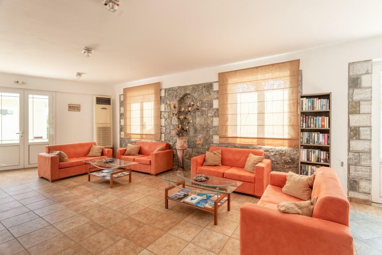 Hotel Aphrodite Ступа Екстер'єр фото